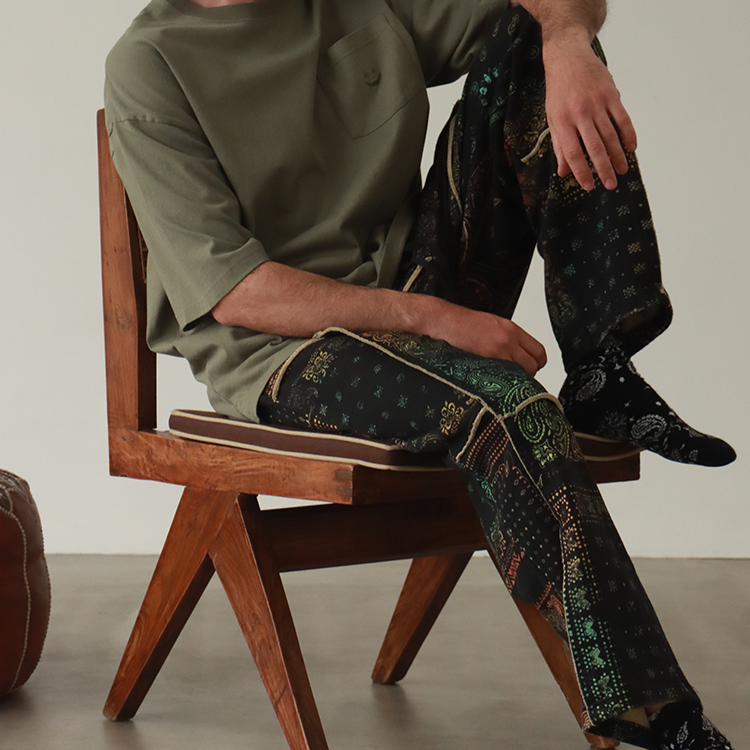 Purchase xVESSEL Paisley 拼布運動褲 中性款 黑色 Y22X613B