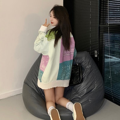 xVESSEL 페이즐리 패치워크 스웨트셔츠 유니섹스 Y21X714B Purchase xVESSEL 페이즐리 패치워크 스웨트셔츠 유니섹스 Y21X714B