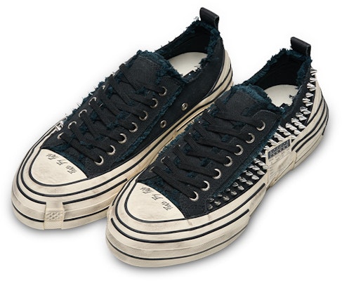 xVESSEL Vintage Rock 'Studded Low Top' Kasut Rendah Gaya Retro Bertatah. S23X18B Lookbook xVESSEL Vintage Rock 'Studded Low Top' Kasut Rendah Gaya Retro Bertatah. S23X18B