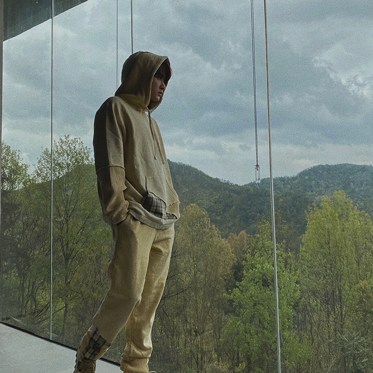 Sizing xVESSEL 格紋休閒拼接長褲 寬鬆版型 男女適穿休閒褲。 Y21X720P