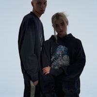 xVESSEL x MARVEL联名款字母印花中性黑色圆领T恤。 Y23X6107B Details for xVESSEL x MARVEL联名款字母印花中性黑色圆领T恤。 Y23X6107B