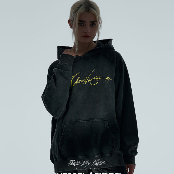 Shop xVESSEL x MARVEL 狼人X戰警聯名黑色連帽衫 unisex Y23X6114B