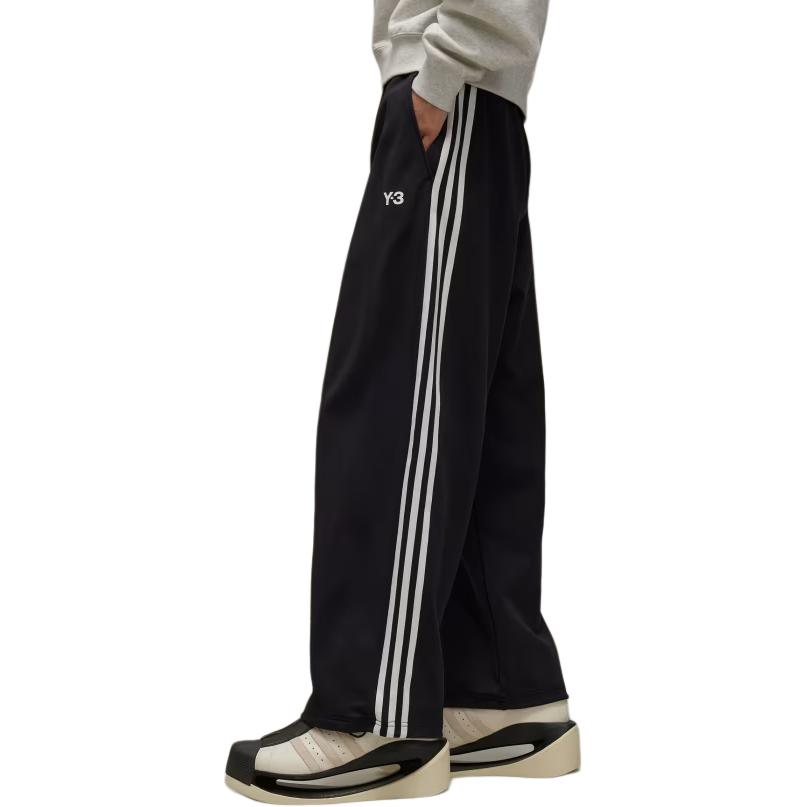 Shop Y-3 Pantalones Negros de Cintura Alta con Pierna Ancha y Rayas con Logo. IW7457