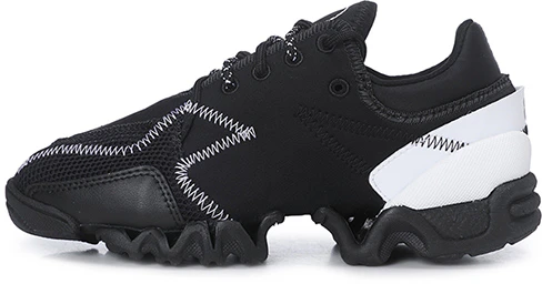 y-3-black-runner-y32-d4-x00210
