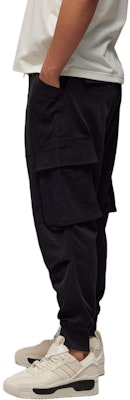 Y-3 黑色纯色口袋休闲裤 IN8717 Shop Y-3 黑色纯色口袋休闲裤 IN8717
