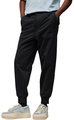 Y-3 블랙 로고 포켓 스트레이트 레그 조거 팬츠. IV5570 Lookbook Y-3 블랙 로고 포켓 스트레이트 레그 조거 팬츠. IV5570