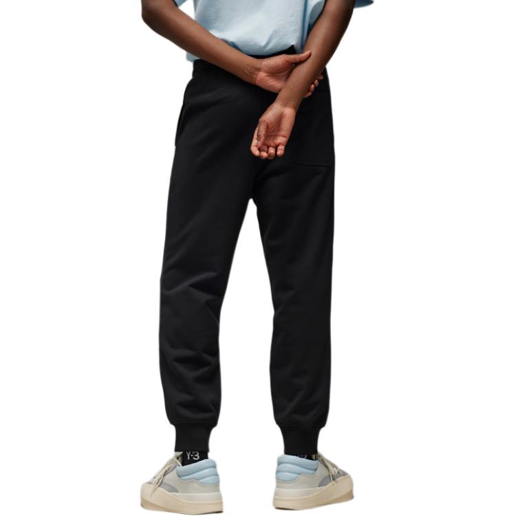 Shop Y-3 블랙 로고 포켓 스트레이트 레그 조거 팬츠. IV5570