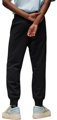 Y-3 블랙 로고 포켓 스트레이트 레그 조거 팬츠. IV5570 Shop Y-3 블랙 로고 포켓 스트레이트 레그 조거 팬츠. IV5570