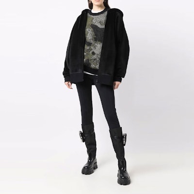 Y-3 FW21 黑色纹理针织圆领套头毛衣 男女款式。 HB3331 Lookbook Y-3 FW21 黑色纹理针织圆领套头毛衣 男女款式。 HB3331