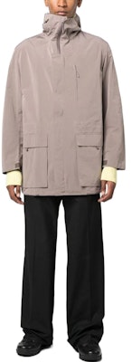 Y-3 FW22 Brown Solid Color Utility Pocket Parka Jacket. HT4490 Lookbook Y-3 FW22 Brown Solid Color Utility Pocket Parka Jacket. HT4490