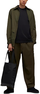 Y-3 FW22 Olive Green Long Casual Pants with Zip Pockets. HT2301 Lookbook Y-3 FW22 Olive Green Long Casual Pants with Zip Pockets. HT2301