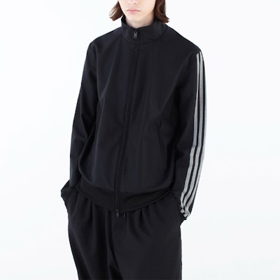 Y-3 FW22 Black Striped Trim Logo Print High Neck Jacket Unisex. IB0388 Lookbook Y-3 FW22 Black Striped Trim Logo Print High Neck Jacket Unisex. IB0388