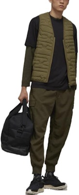 Y-3 FW22 橄欖綠多口袋工裝運動長褲 HT4471 Lookbook Y-3 FW22 橄欖綠多口袋工裝運動長褲 HT4471