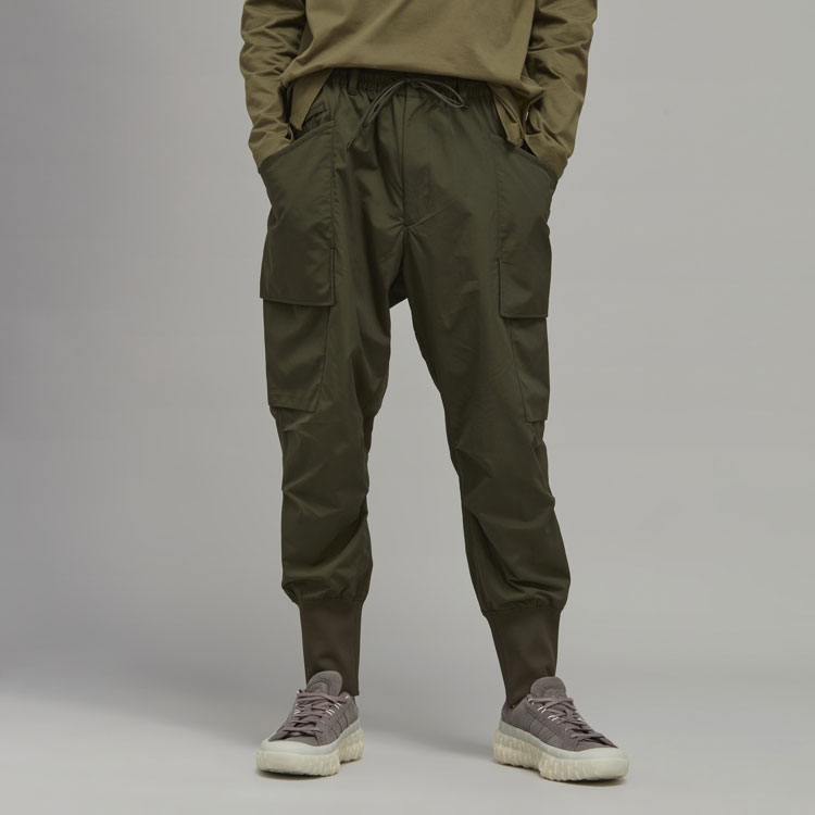 Purchase Y-3 FW22 Celana Jogger Hijau dengan Drawstring Solid Color HT4485