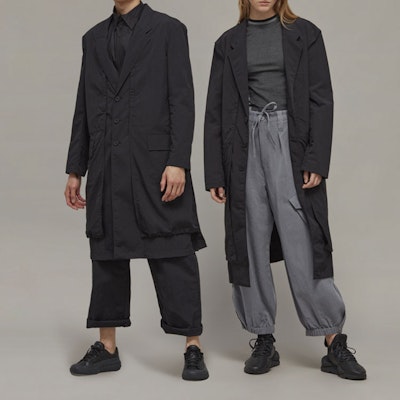 Y-3 FW22 男女同款纯色单排扣大衣 黑色 H63051 Lookbook Y-3 FW22 男女同款纯色单排扣大衣 黑色 H63051