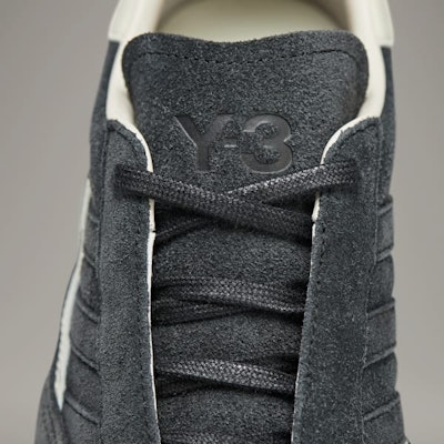 Sepatu Y-3 Gazelle Sneakers JH8925 1