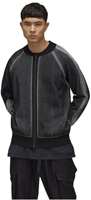 Y-3 GFX Knit Cardigan Hitam Jaket Sweater Kasual Unisex Berlogokan. IN4336 Shop Y-3 GFX Knit Cardigan Hitam Jaket Sweater Kasual Unisex Berlogokan. IN4336