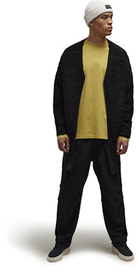 Y-3 GFX ロングスリーブTシャツ イエロー カジュアル ゆったりフィット 綿シャツ IP7709 Lookbook Y-3 GFX ロングスリーブTシャツ イエロー カジュアル ゆったりフィット 綿シャツ IP7709