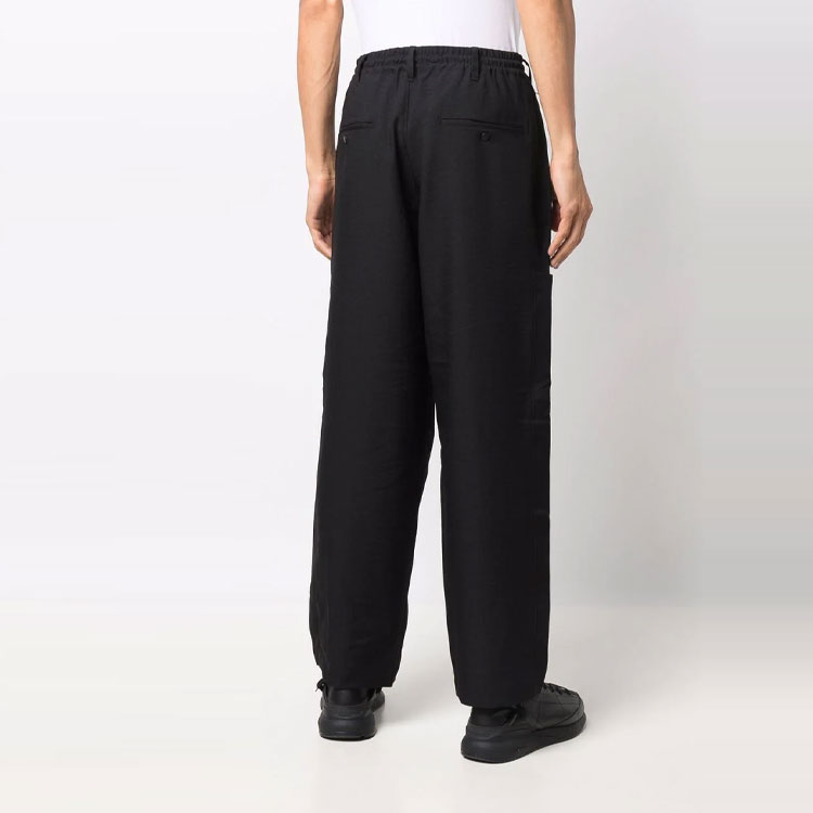 Sizing Y-3 Loose Fit Solid Black Straight-Leg Sweatpants HB3465