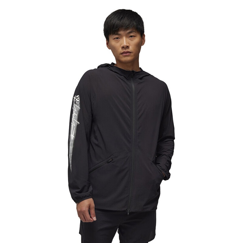 Lookbook Y-3 M RUN 輕量透氣休閒夾克 黑色 IN8746