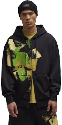 Y-3 Hoodie Oversized Hitam dengan Motif Graffiti Brushstroke IP5580 Lookbook Y-3 Hoodie Oversized Hitam dengan Motif Graffiti Brushstroke IP5580