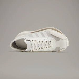 Sneaker Lari Y-3 S-Gendo oleh Adidas JQ2464 Order Sneaker Lari Y-3 S-Gendo oleh Adidas JQ2464