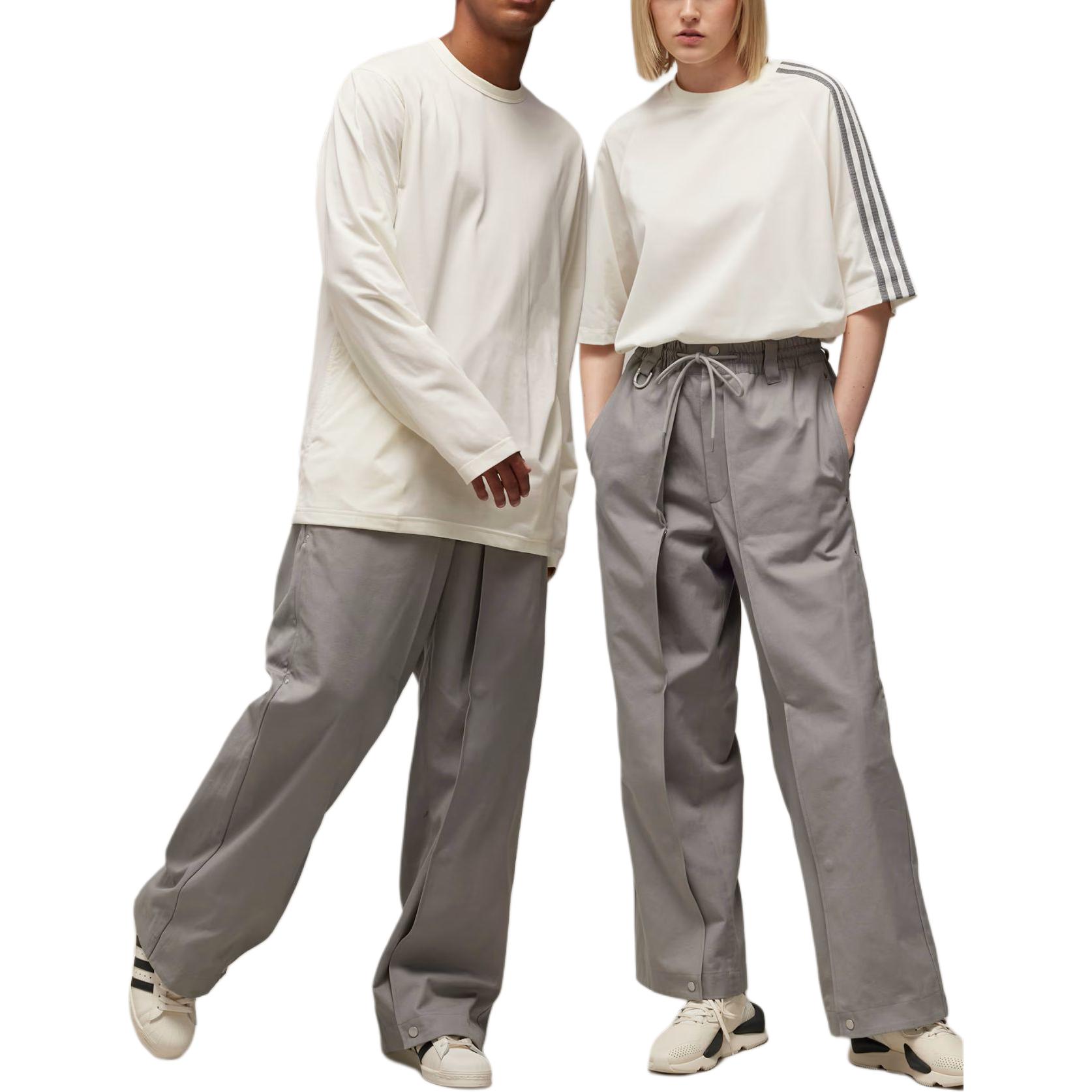 Lookbook Y-3 Celana Kasual Unisex Abu-Abu dengan Kancing Snap. IV7733