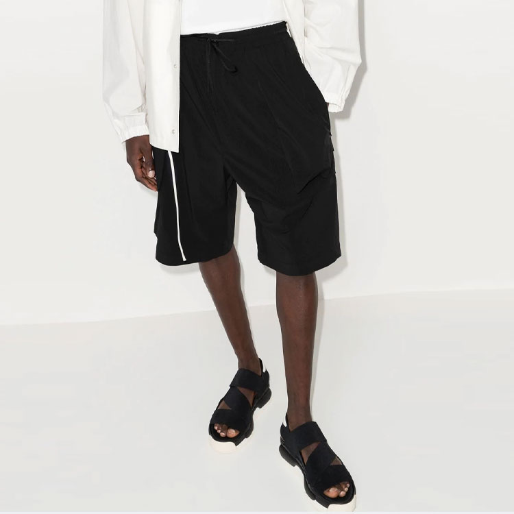 Lookbook Y-3 SS22 Black Loose Fit Utility Shorts HG8598