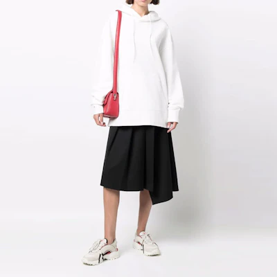 Y-3 SS22 Hoodie Putih Logo Print Unisex Pullover Sweatshirt HG8801 Lookbook Y-3 SS22 Hoodie Putih Logo Print Unisex Pullover Sweatshirt HG8801