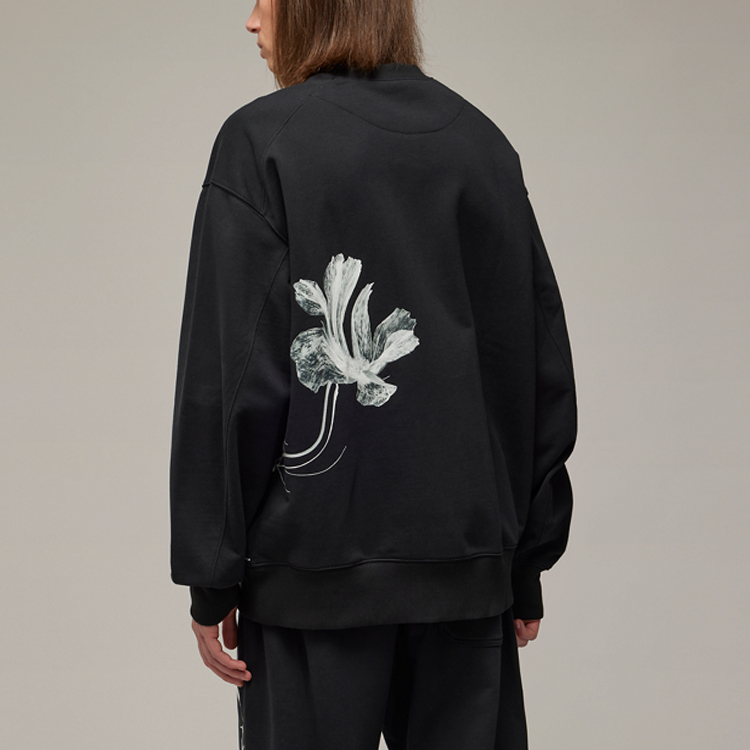 Shop Y-3 SS24 GFX Graphic Crewneck Sweatshirt Unisex Hitam Lengan Panjang. IN4337