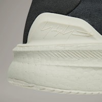 Y-3 Ultraboost 5 跑步鞋 IH0871 1