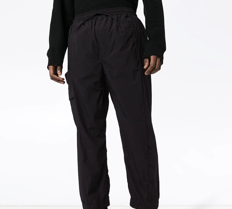 Shop Y-3 多功能工裝七分褲 黑色 FS3348