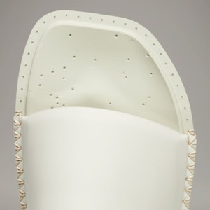 Sandal Geser Y-3 Tahan Air IF2044 1