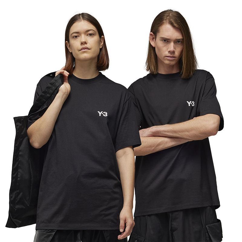 Lookbook Y-3 × レアル・マドリード コラボ ユニセックス ブラック クルーネックTシャツ IT3719