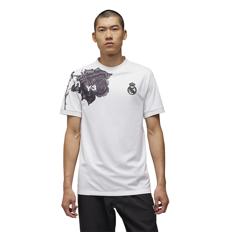 Lookbook Y-3 x Real Madrid Collaborative Graphic Tee Unisex White IS0046