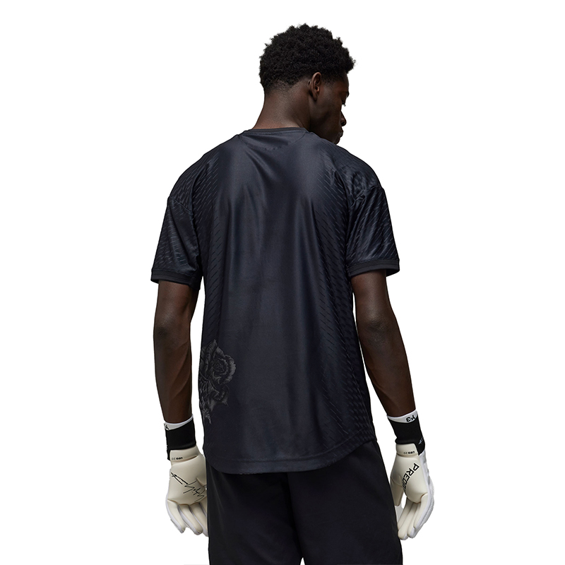 Purchase Y-3 x Real Madrid Logo Print Black T-Shirt Unisex Collaboration Jersey Tee. IN4275