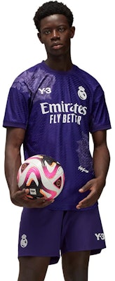 Y-3 x 레알 마드리드 로고 프린트 협업 퍼플 축구 티셔츠 유니섹스. IU0035 Cheap Y-3 x 레알 마드리드 로고 프린트 협업 퍼플 축구 티셔츠 유니섹스. IU0035