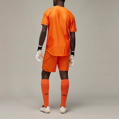 Y-3 x Real Madrid Logo Print Orange Short Sleeve Soccer Jersey for Men. IU0037 Purchase Y-3 x Real Madrid Logo Print Orange Short Sleeve Soccer Jersey for Men. IU0037