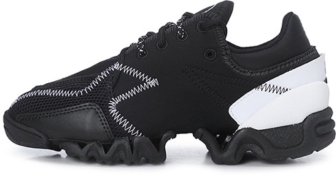 y-3-black-runner-y32-d4-x00210