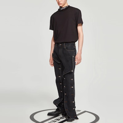 Y/Project SS23 Jeans Hitam Straight-Leg dengan Butang Tampal. JEAN32-S24-BLAC Purchase Y/Project SS23 Jeans Hitam Straight-Leg dengan Butang Tampal. JEAN32-S24-BLAC