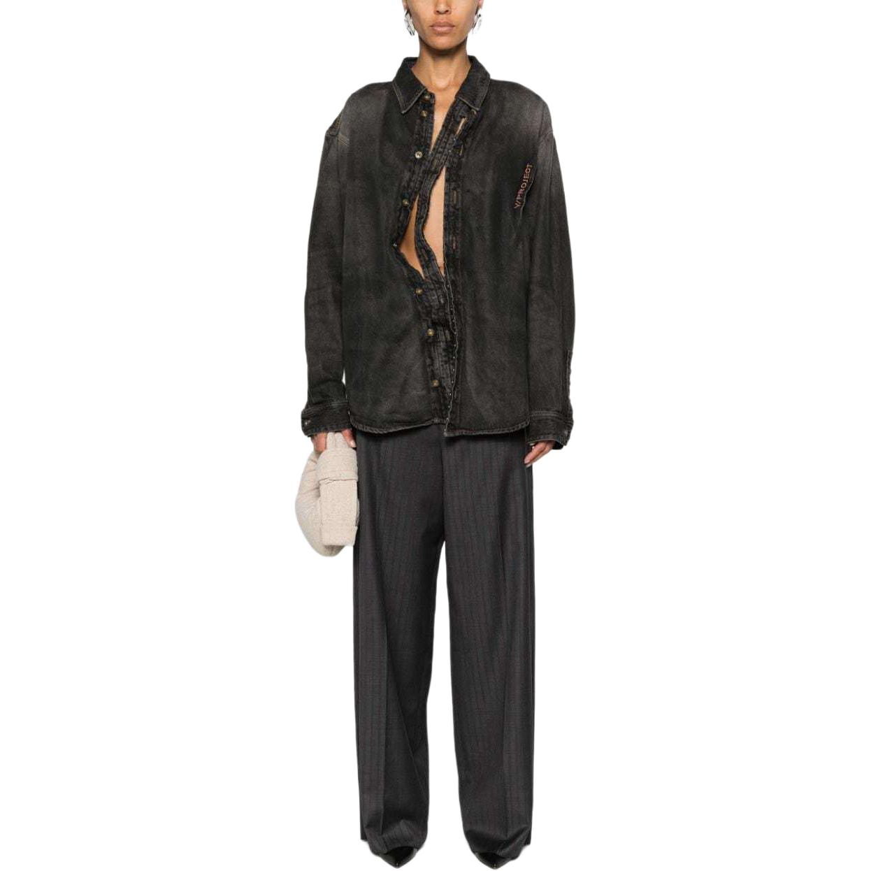 Lookbook Y/Project Kemeja Denim Lengan Panjang Logo Tampal Asimetrik Unisex - Hitam 207SI004-BLACK