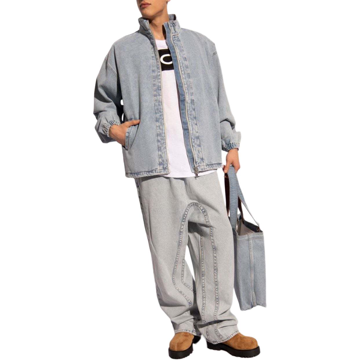 Lookbook Y/Project YProject SS24 Jeans Denim Fit Santai Pria Logo Bordir Biru Muda. 207PA012D22-BLUE