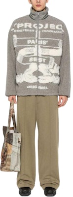 Y/Project SS24 Jaket Fleece Kelabu Leher-Tinggi Corak Jacquard Unisex. 209JA001-GREY Lookbook Y/Project SS24 Jaket Fleece Kelabu Leher-Tinggi Corak Jacquard Unisex. 209JA001-GREY