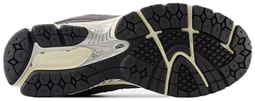 YCMC x New Balance 990v4 '本杰明面包' M990BS4 Shop YCMC x New Balance 990v4 '本杰明面包' M990BS4