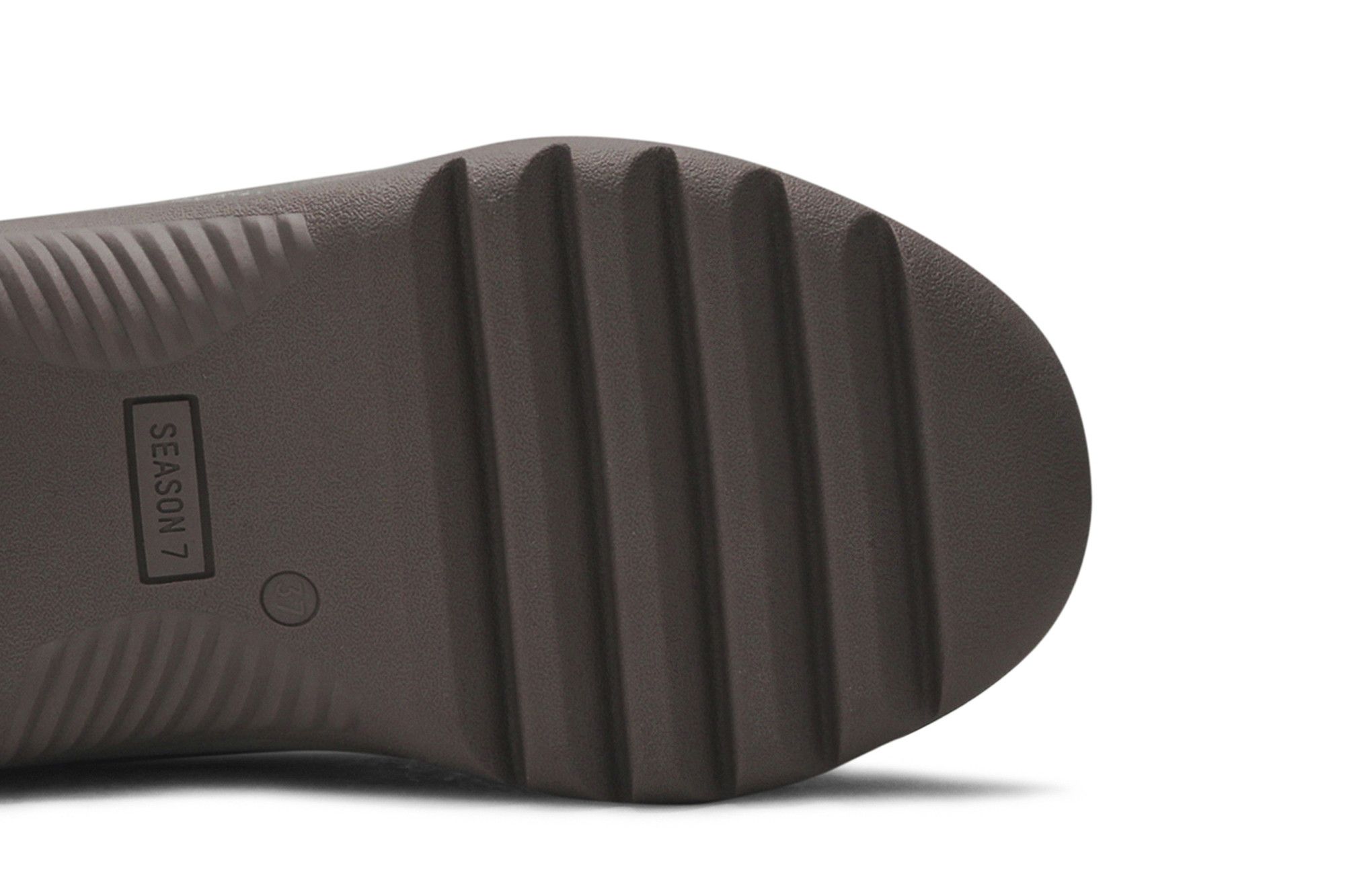 Purchase Yeezy Desert Boot Saison 7 ''Cinder'' YZ7MF7003212