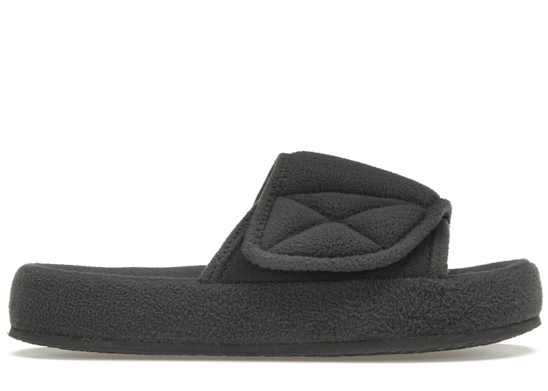 Yeezy Season 7 Fleece Slide 'Graphite' YZ7MF7005-127