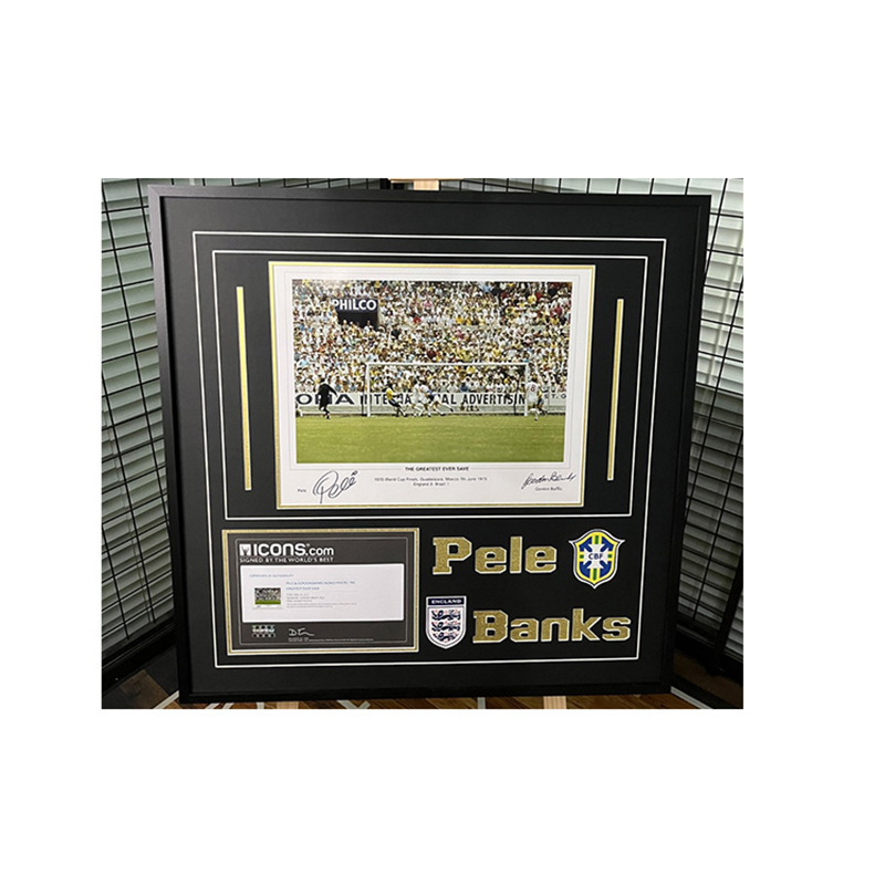 Yipai Pelé Banks 1970 World Cup Save Photo with Icons Certificate - Soccer Collectible 6479939