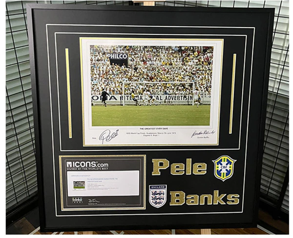 yipai-pele-banks-1970-world-cup-save-photo-with-icons-certificate-soccer-collectible-6479939