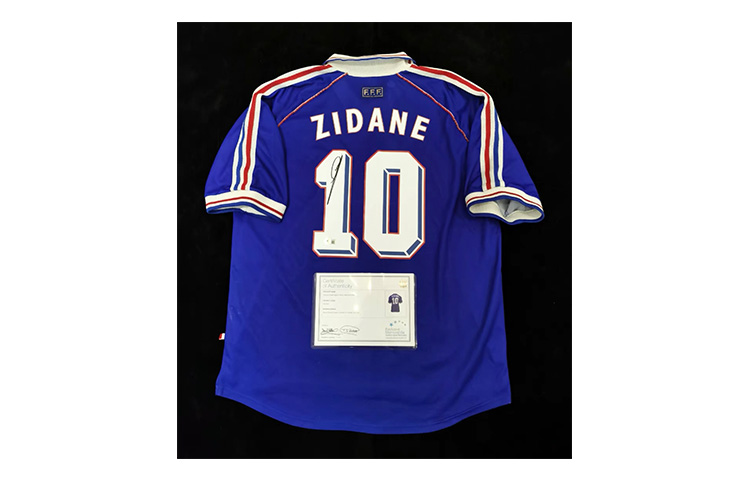 Yipai Zidane Signed France World Cup Jersey with EM Certificate Framed Collectible 8939990