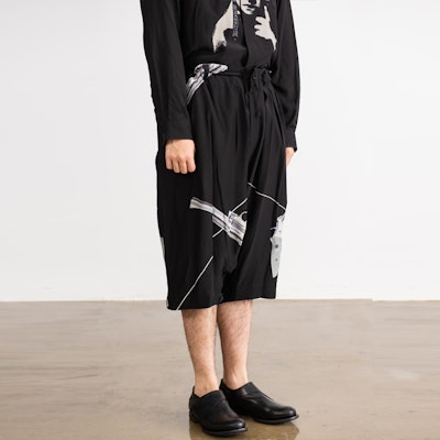 ヨウジヤマモト FW21 ピストルプリント シルク クロップドパンツ メンズ ブラック HX-P52-423-01 Details for ヨウジヤマモト FW21 ピストルプリント シルク クロップドパンツ メンズ ブラック HX-P52-423-01